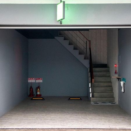 Fifth Avenue Motel Taichung Exterior foto